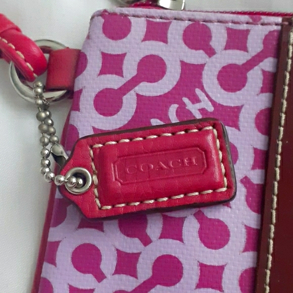 COACH Pink Wrislet Authentic - Picture 4 of 7